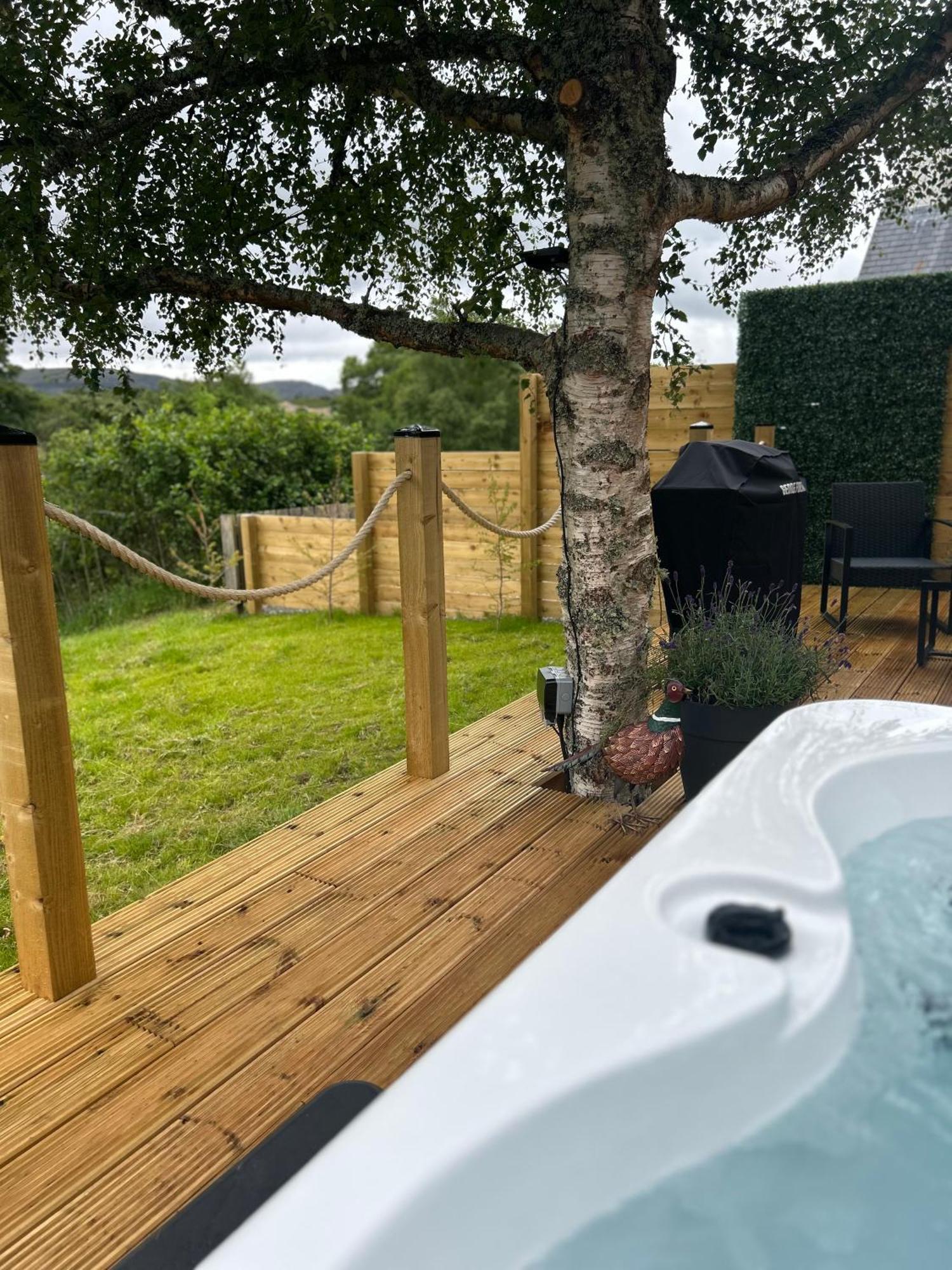 River Huts With Private Hot Tubs Inverness